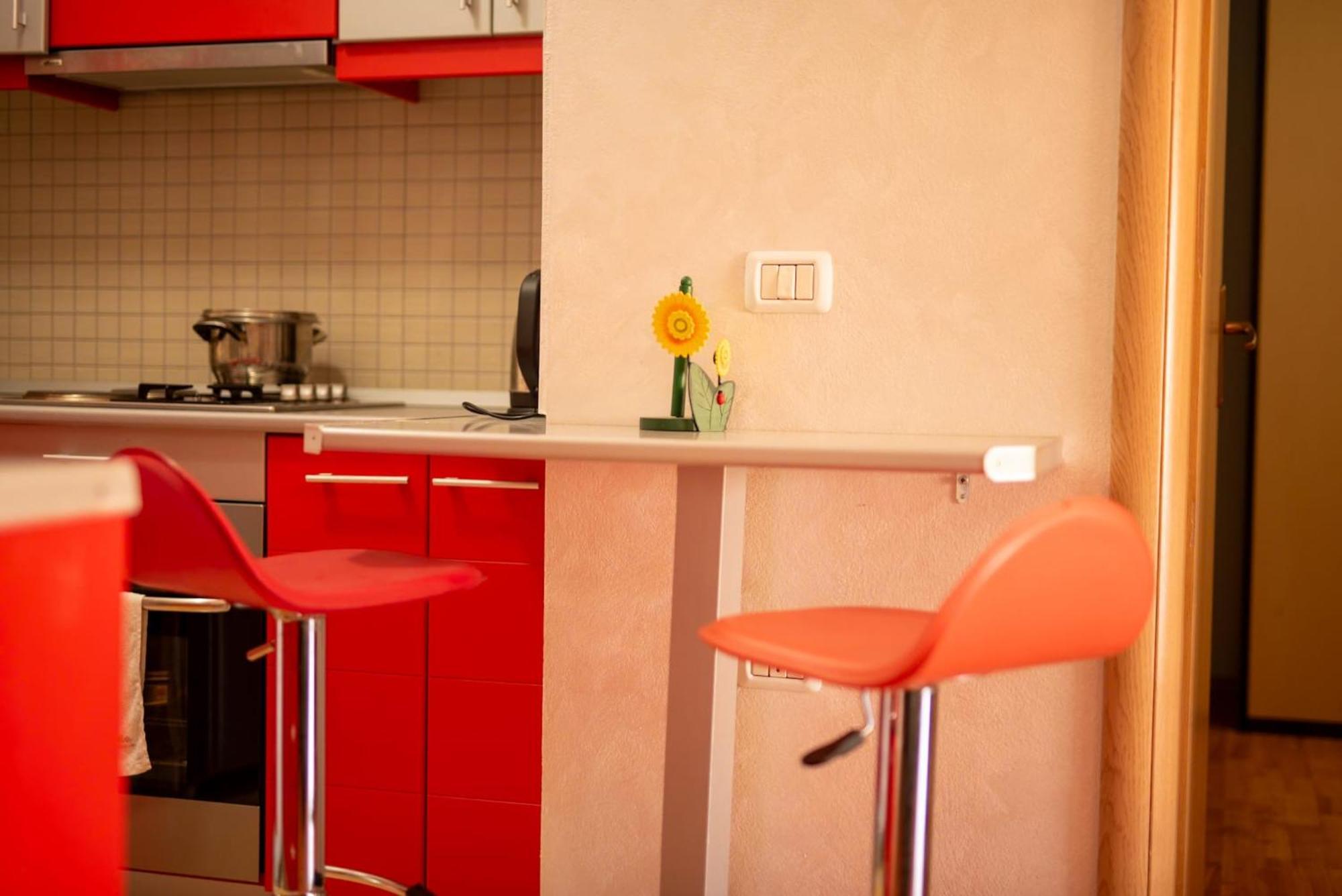 דירות בראט Apartament Egzoni City Center מראה חיצוני תמונה